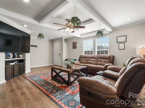 2388 Cat Square Rd, Vale, NC 28168