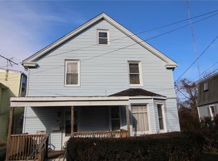 49 Garfield St, Newport, RI 02840