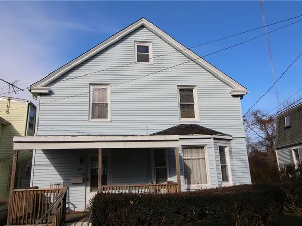 49 Garfield St, Newport, RI 02840