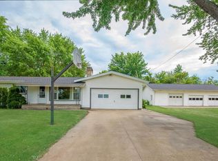 1760 Marrs Rd, Baroda, MI 49101