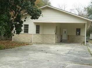 1136 Sunshine Dr, Baker, LA 70714