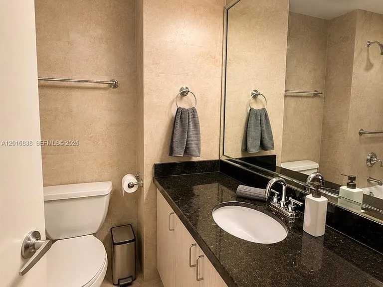 185 SE 14th Ter #1607 — Photo 10