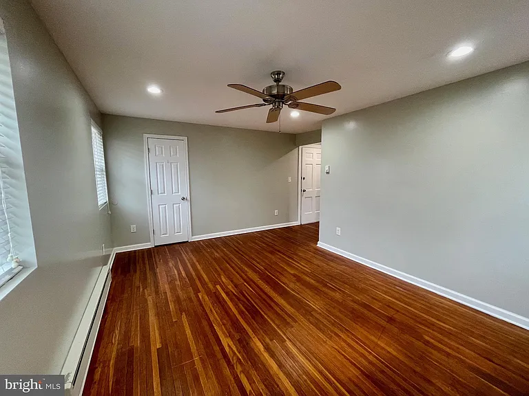 412 E Providence Rd #B — Photo 5