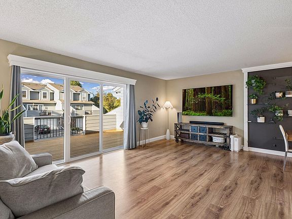 2nd image of 14371 Estates Ave
