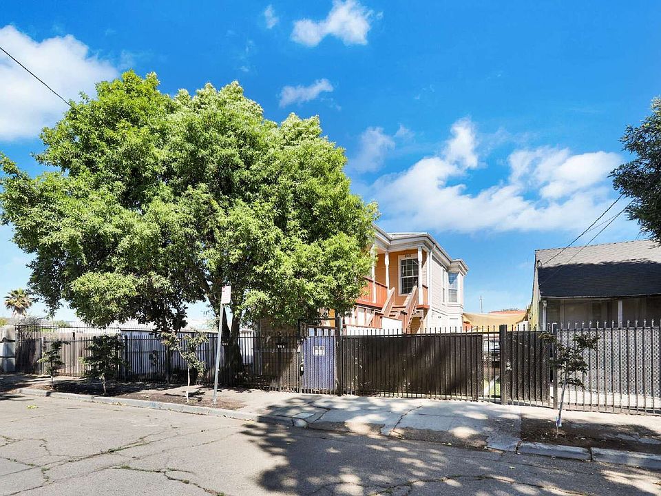 1st image of 840 36th Ave