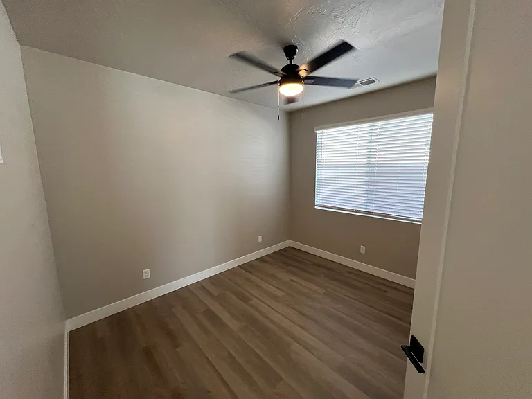 2213 W 320 S — Photo 13