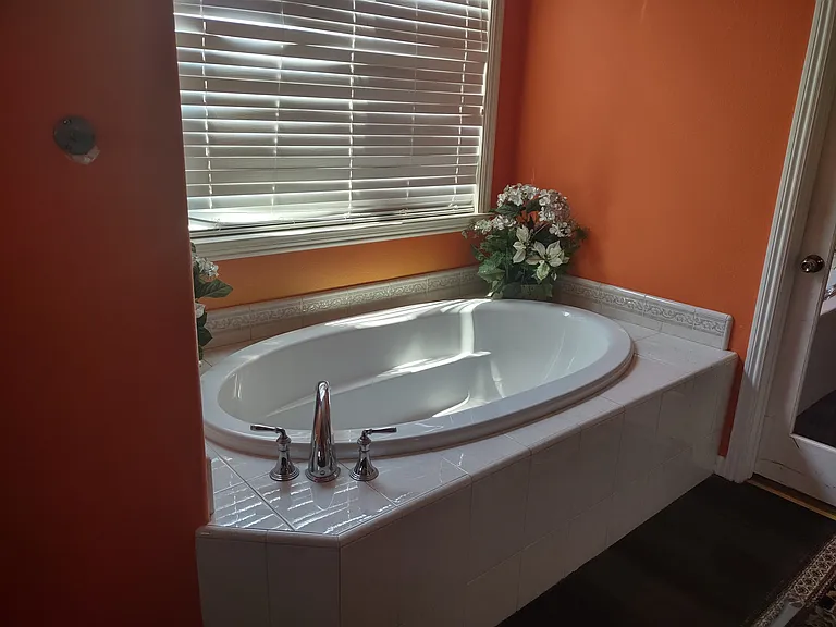 3004 Tagura Dr — Photo 10