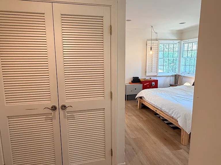 4650 Crown Ave — Photo 14