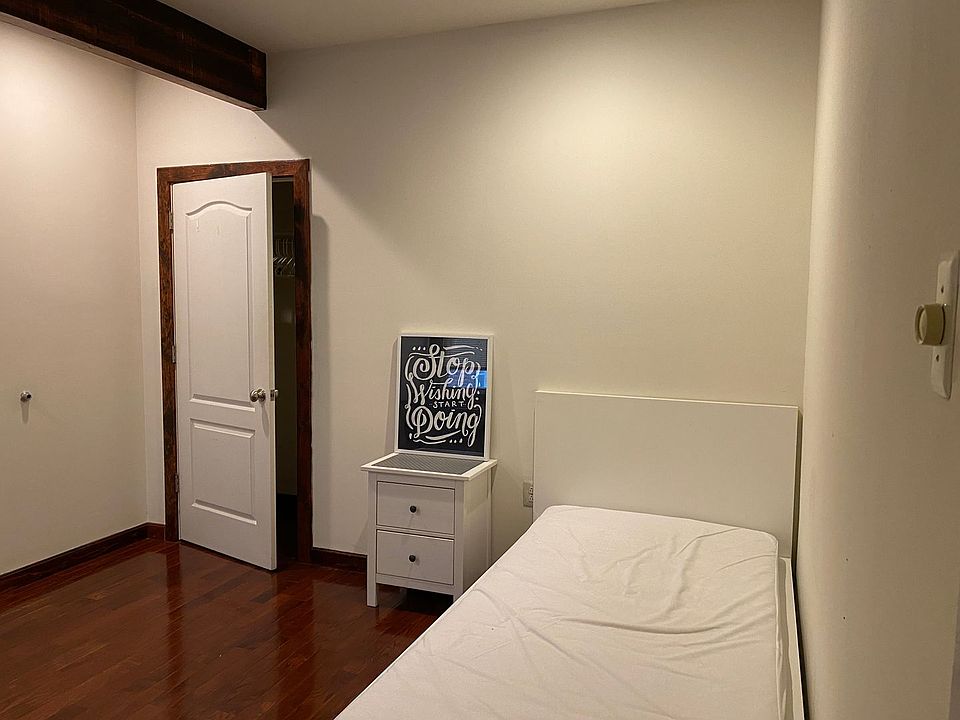 1st image of 1824 W Diamond St #3R