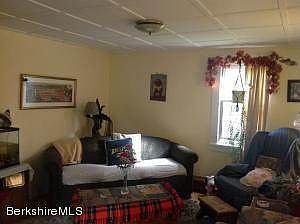 mill st living room
