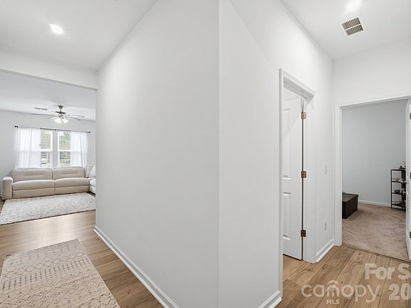 5th image of 503 Good Hope Rd SW