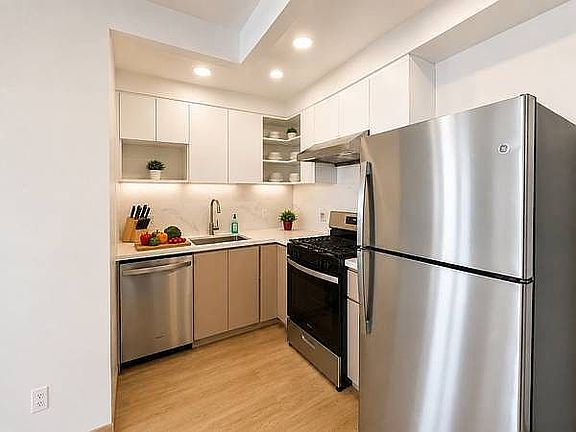 4th image of 6020 3rd Ave #4I