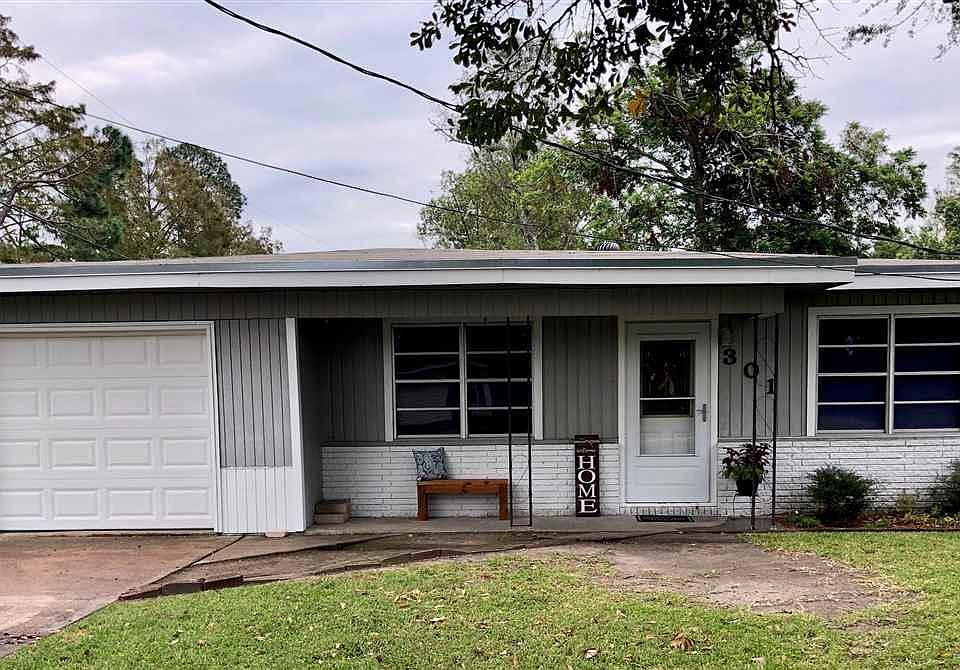 1st image of 301 Bland Dr