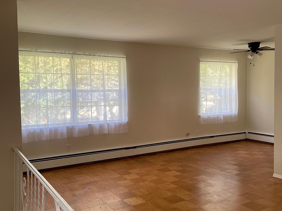 1st image of 100 Towne House Vlg