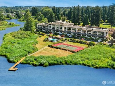 16925 Inglewood Road NE #B305, Kenmore, WA, 98028