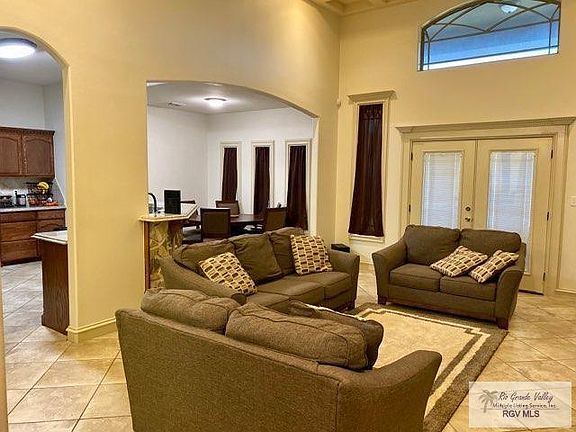 4th image of 6949 Wild Olive Dr