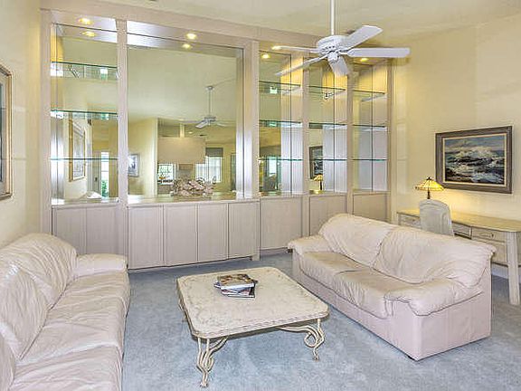 5th image of 4445 Lacey Oak Dr
