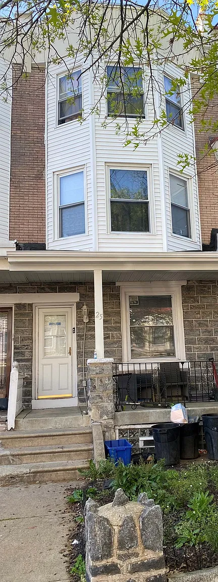 25 W Rockland St photo 1