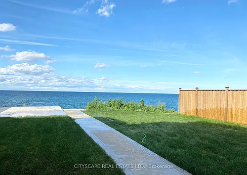 48 Seabreeze Cres Photo 1