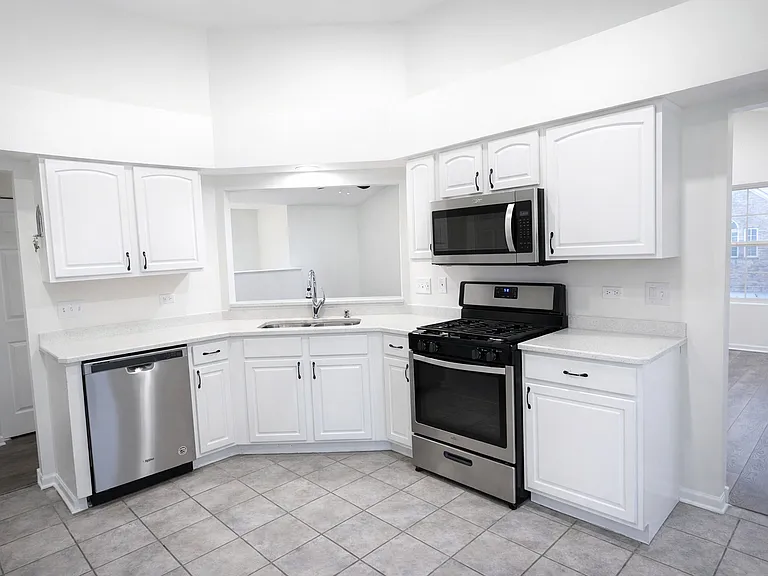 2866 Stonewater Dr #2866 — Photo 6