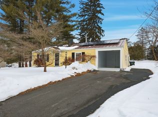 73 Timber Ln, Springfield, MA 01119