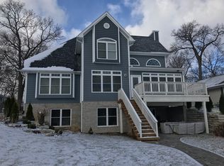 14343 Swanee Beach Rd, Fenton, MI 48430