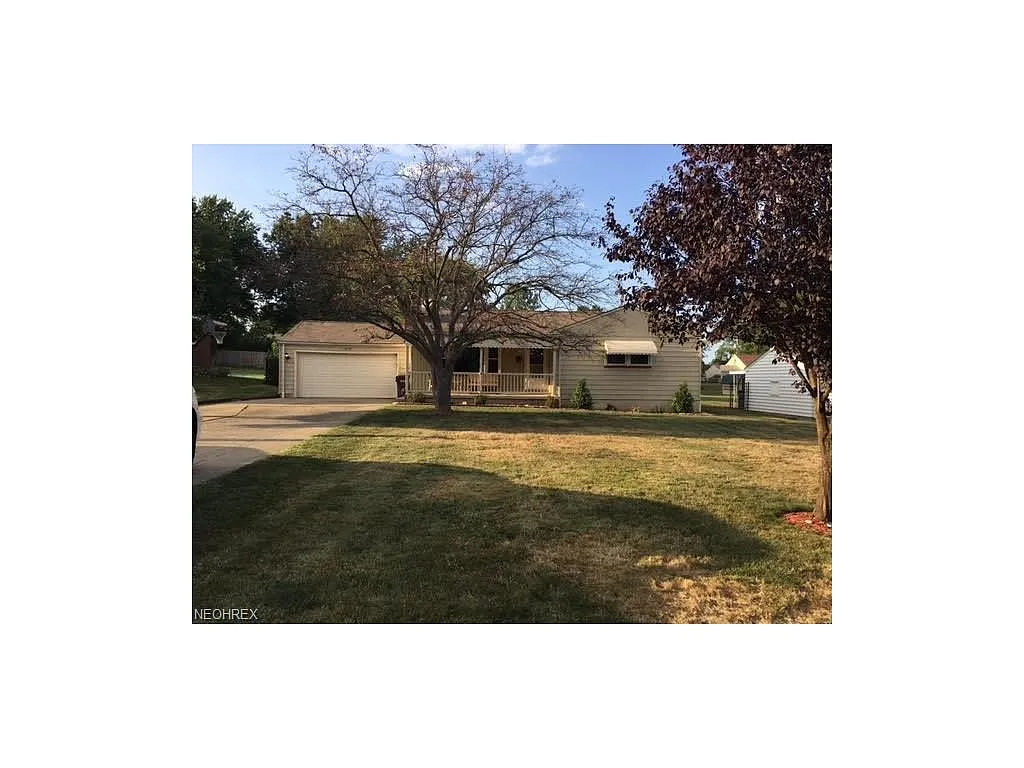 3870 Cumberland Dr photo 1