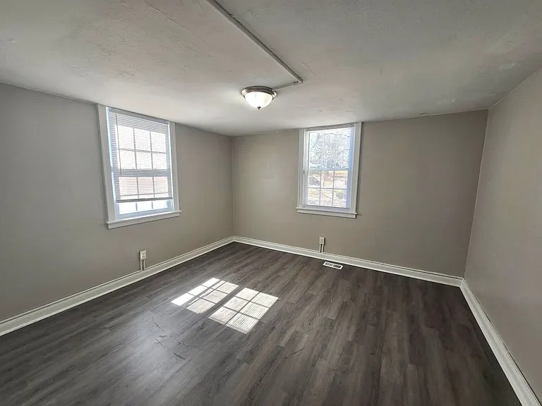 5 Burbank Dr SW #B — Photo 11