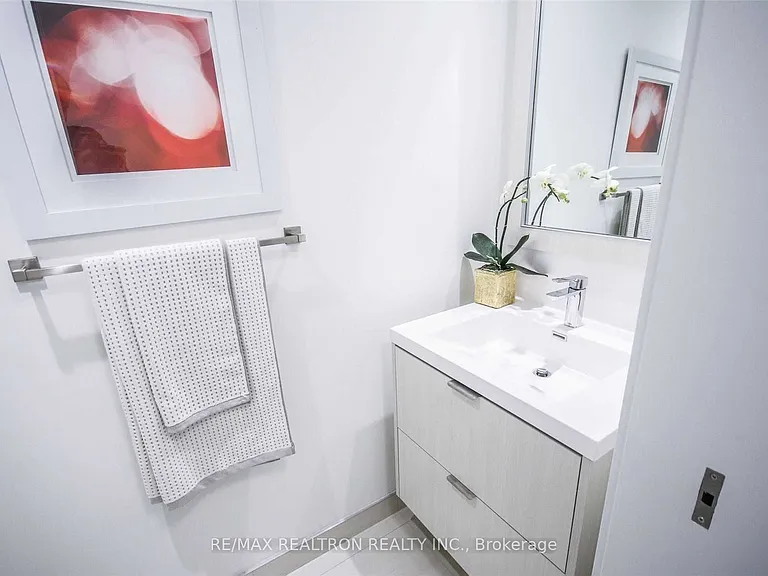 80 Vanauley St #Townhouse 121 — Photo 24