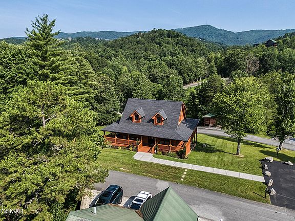 4th image of 2028 Piney Overlook Ln