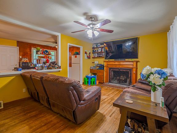 3rd image of 3509 Lawson Rd