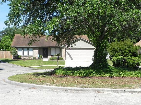 5th image of 401 W Lake Catahoula Ct