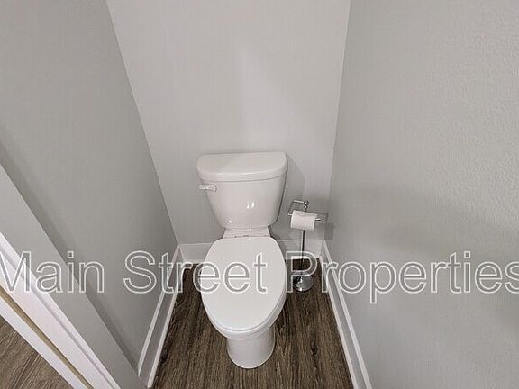 4th image of 226 Junction Ave