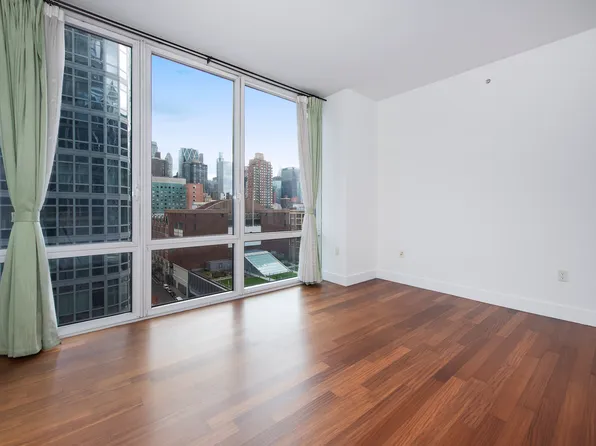 10 West End Avenue image 6 of 10