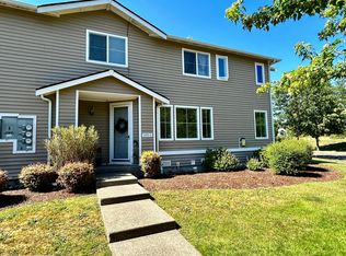 1975 Garry Oaks Ave UNIT A, Dupont, WA 98327