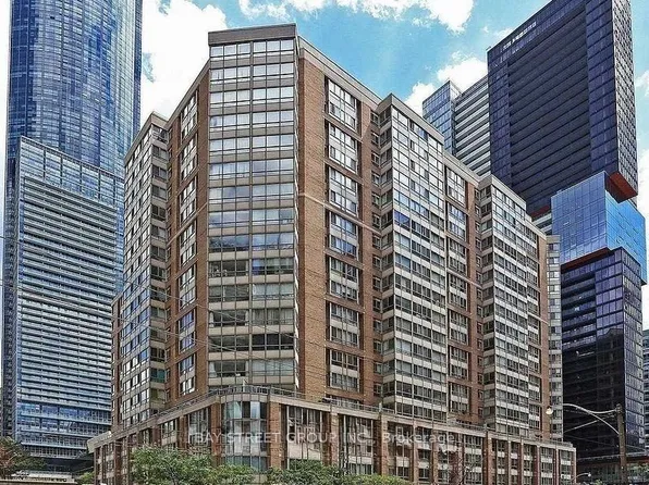44 Gerrard St W #611, Toronto, ON M5G 2K2