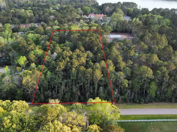 19103 Country Lake Dr, Magnolia, TX 77355