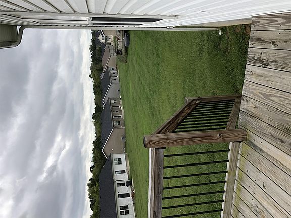 4th image of 554 Walnut Creek Dr