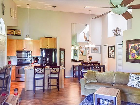 5th image of 2101 Fox Chase Blvd APT 201