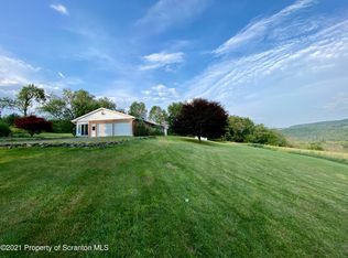 64 Thistle Hill Rd, Nicholson, PA 18446