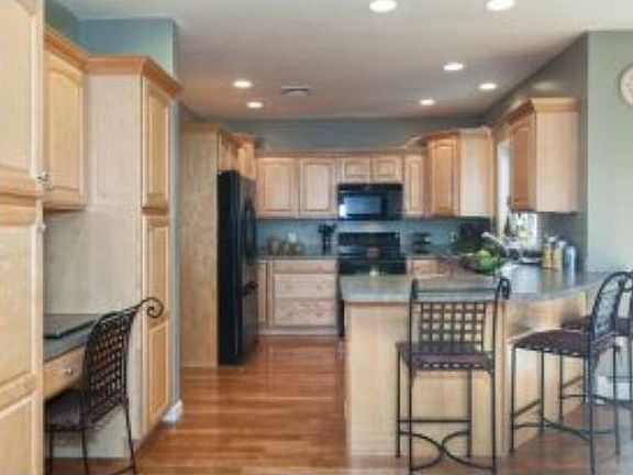 4th image of 66 Sheepwash Dr