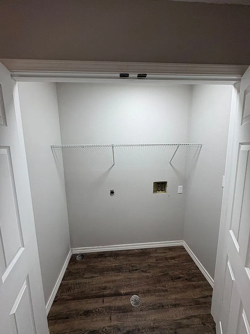Walnut Shade — Photo 4