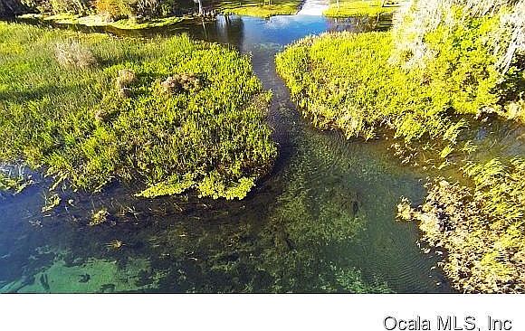 Private park river access