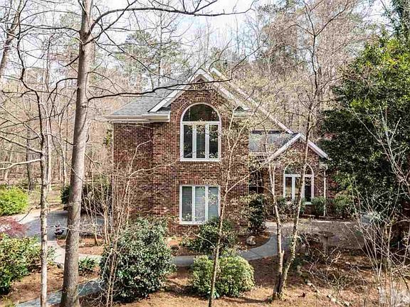 2nd image of 104 Darlin Cir