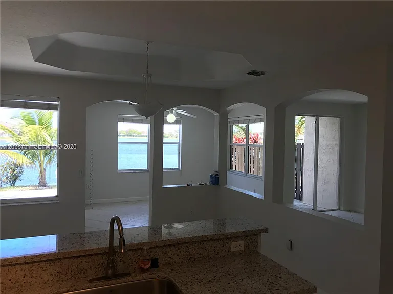 6674 NW 107th Pl — Photo 14