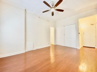 826 S Hobart Blvd #105A, Los Angeles, CA 90005