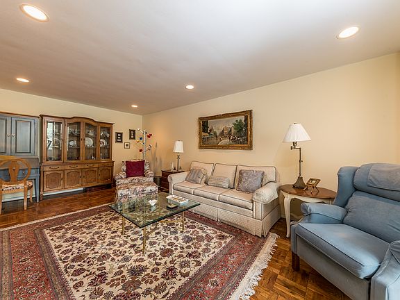 2nd image of 1390 Broadway APT 113