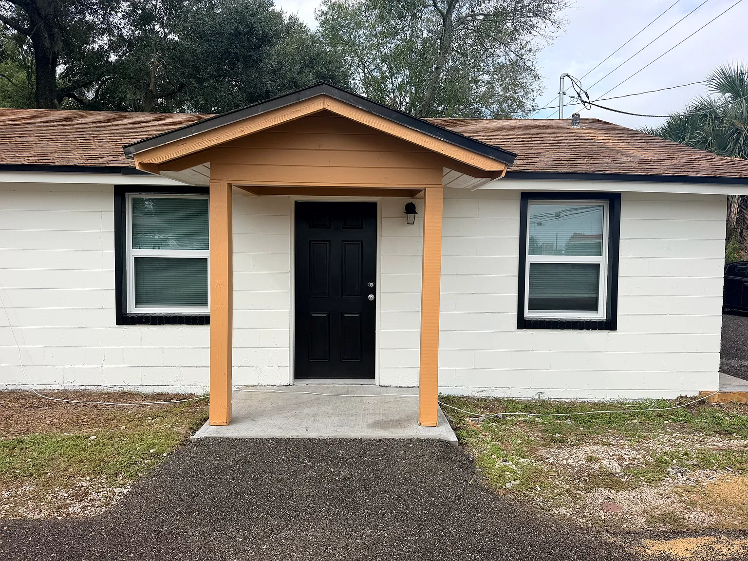 2 bed, 700 sqft, $1,200 — Photo 1