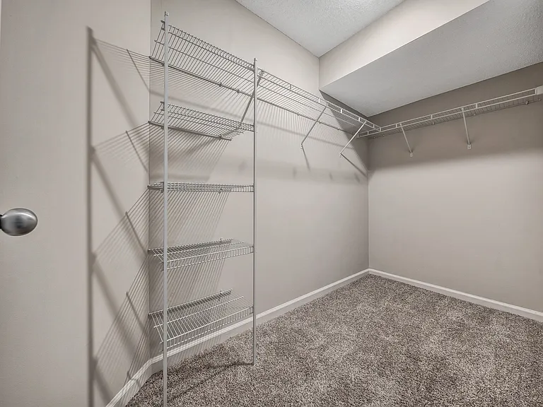 Sunscape Apartments — Photo 34
