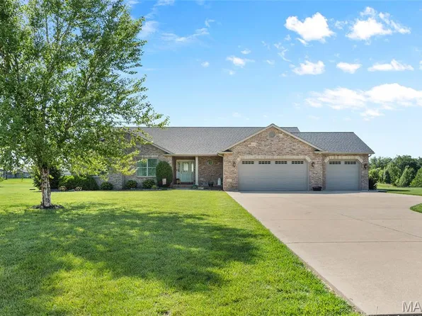 13442 Wildlife Trl, Highland, IL 62249